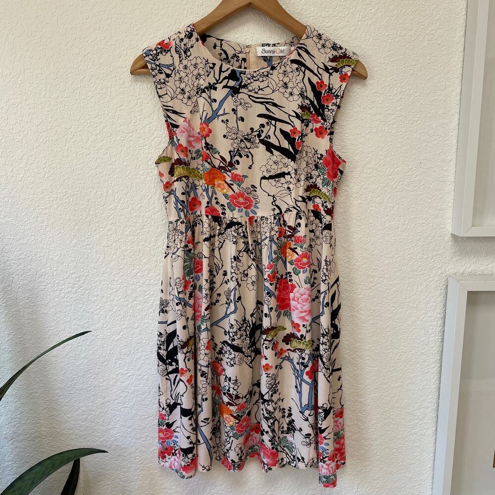 Sunny Girl Floral Dress Size M Sleeveless Cream & Black with Colorful Flowers